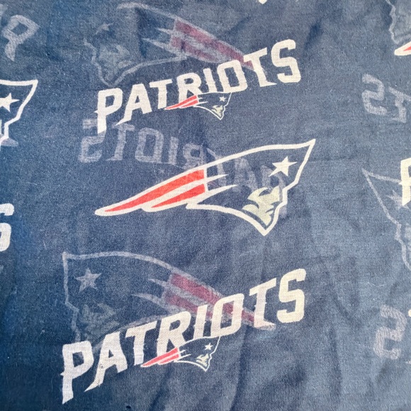 New England Patriots Sheer Logo Infinity Fan Bohemian Superbowl Football Scarf - Picture 5 of 8